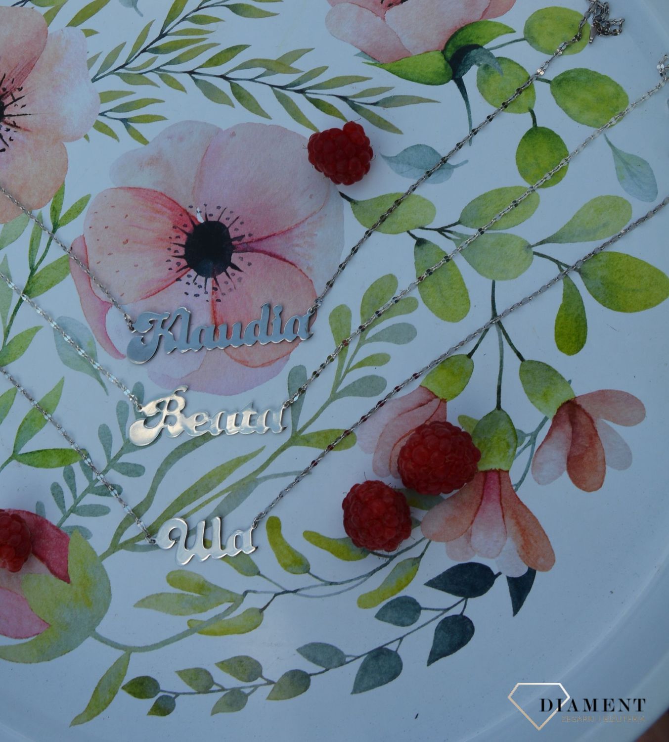 Naszyjnik srebrny z imieniem Klaudia.jpg